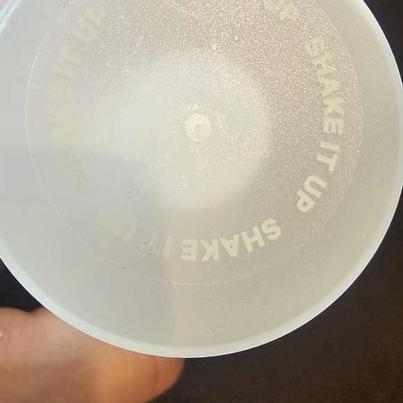 Milk Makeup Blur Spray 2.3 fl.oz - Picture 6 of 6